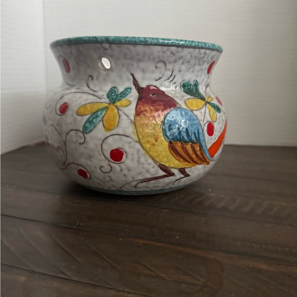 Vintage Bird Floral Clay
Pot